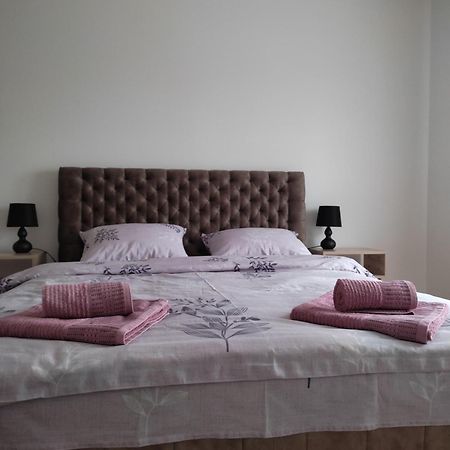 Apartman Petra Nis Exterior foto