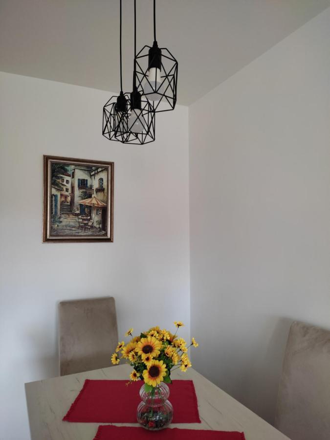 Apartman Petra Nis Exterior foto