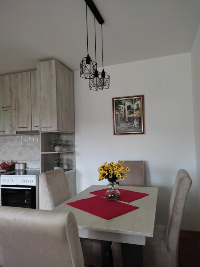 Apartman Petra Nis Exterior foto